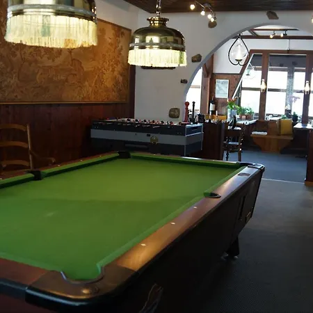 贝亚图斯酒店 Sundlauenen